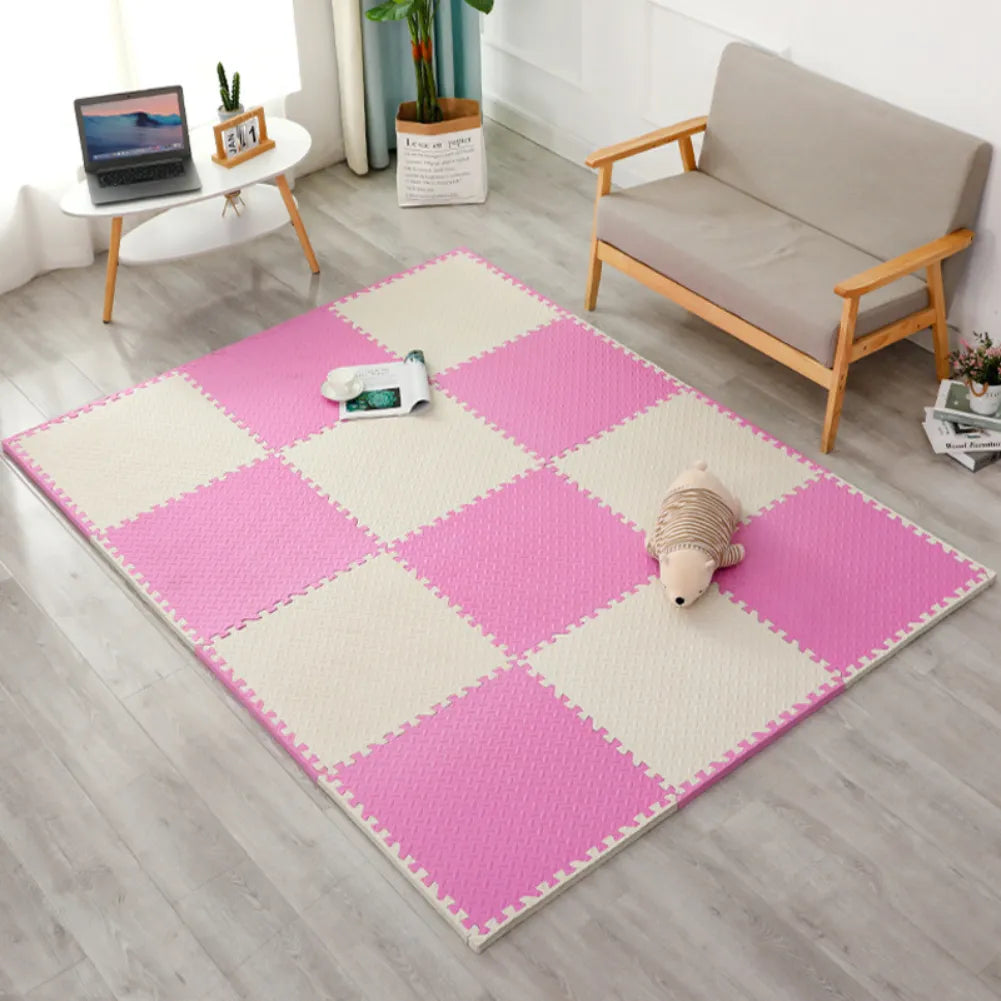 Tapis puzzle en mousse coloré rose et beige pour jeu bébé, antidérapant et lavable, 2-3 cm d'épaisseur.