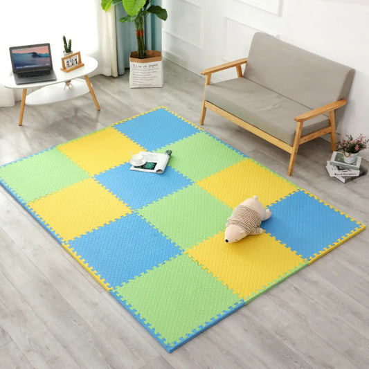 Tapis puzzle en mousse multicolore pour bébé, spacieux et antidérapant, idéal pour le confort et le jeu.